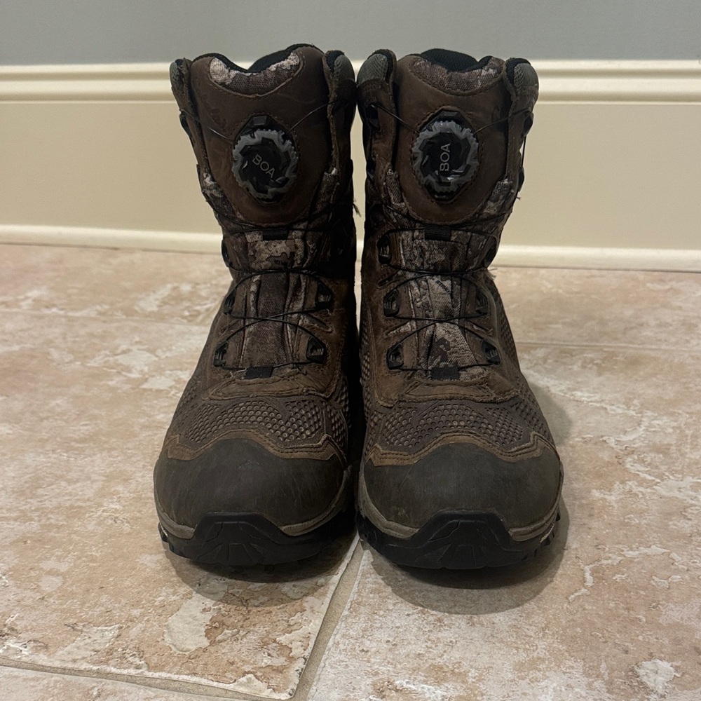 Cabela's Men’s Gortex hunting boots. With boa system. Size: 10